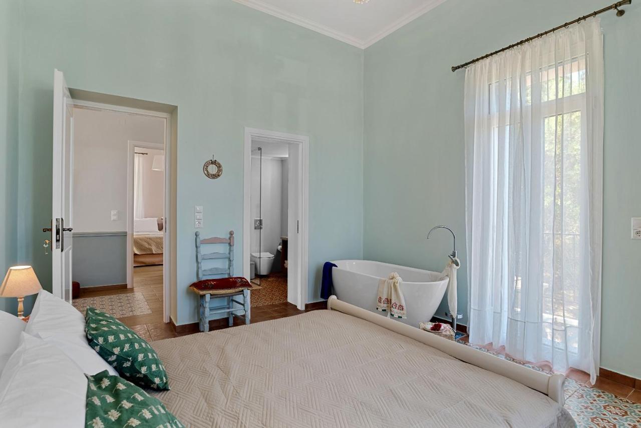 Villa Remedio Neon Khorion  외부 사진