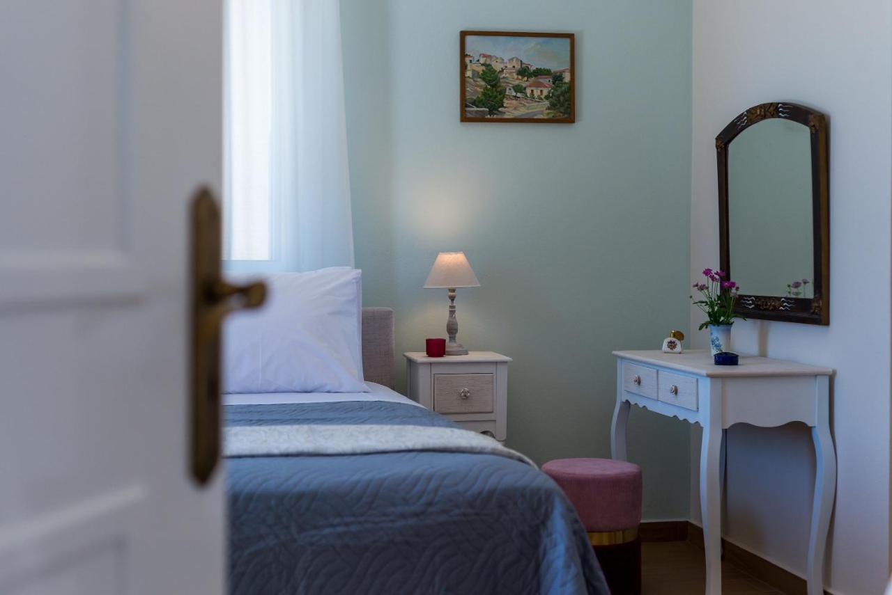 Villa Remedio Neon Khorion  외부 사진