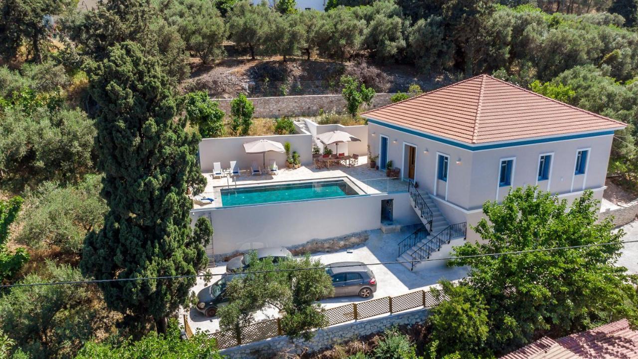 Villa Remedio Neon Khorion  외부 사진